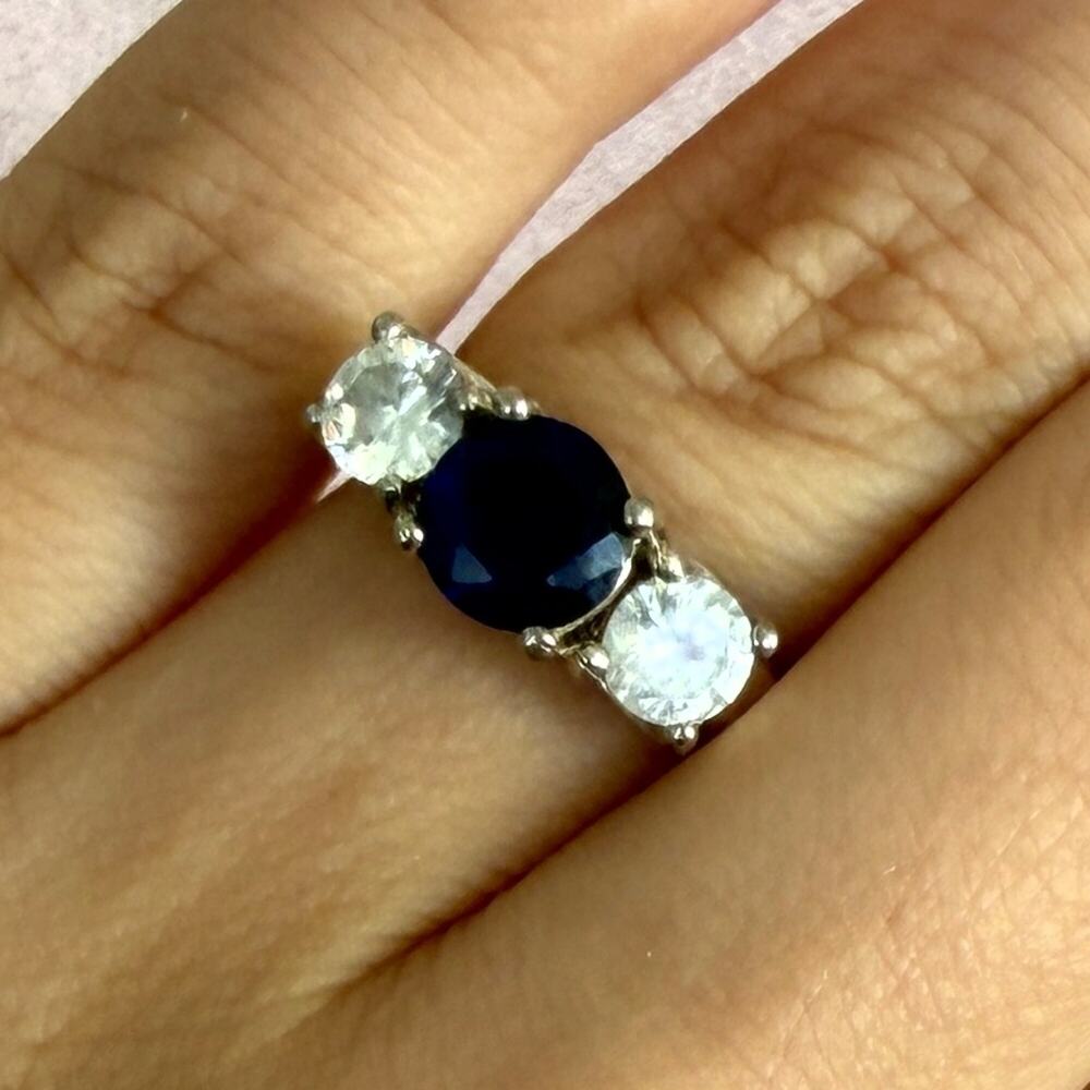 sterling silver round-cut blue & clear cz ring size 5.75